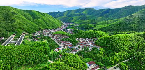 振興旅游，宜興加快重大項目建設(shè) 提升整體品質(zhì)內(nèi)涵 擦亮金字招牌